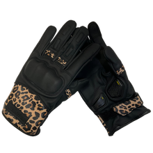 Load image into Gallery viewer, Bessie Gloves (Leopard)