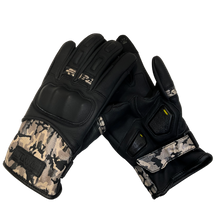 Load image into Gallery viewer, Bessie Gloves (Camo)