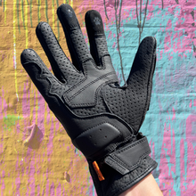 Load image into Gallery viewer, Yoko Gloves (Black)