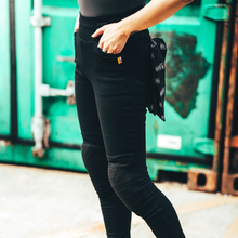 Load image into Gallery viewer, Ribbed Knee Leggings
